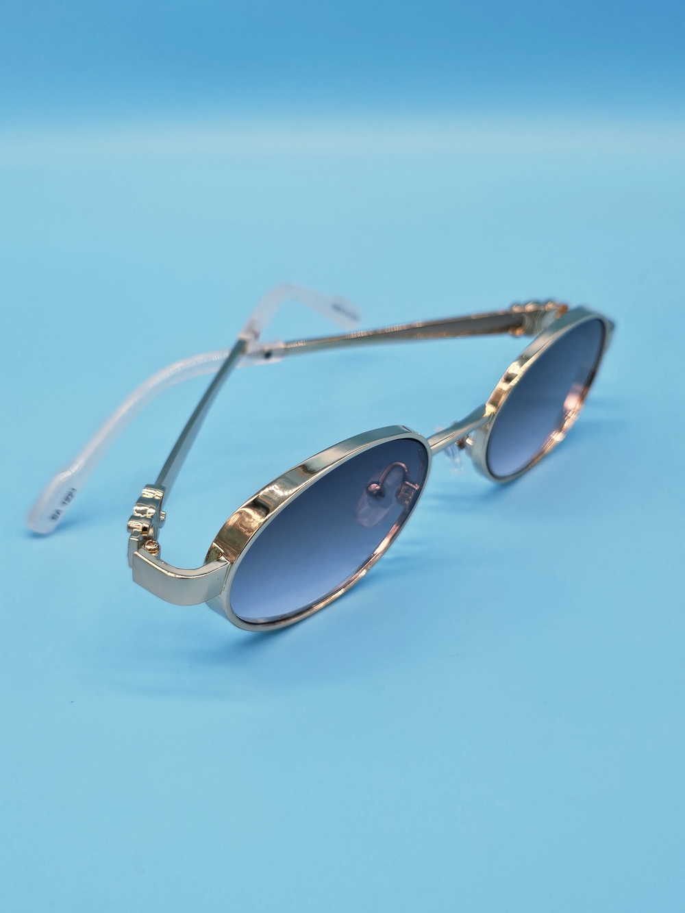 Gold Frame Blue Gradient Round Women’s Sunglasses